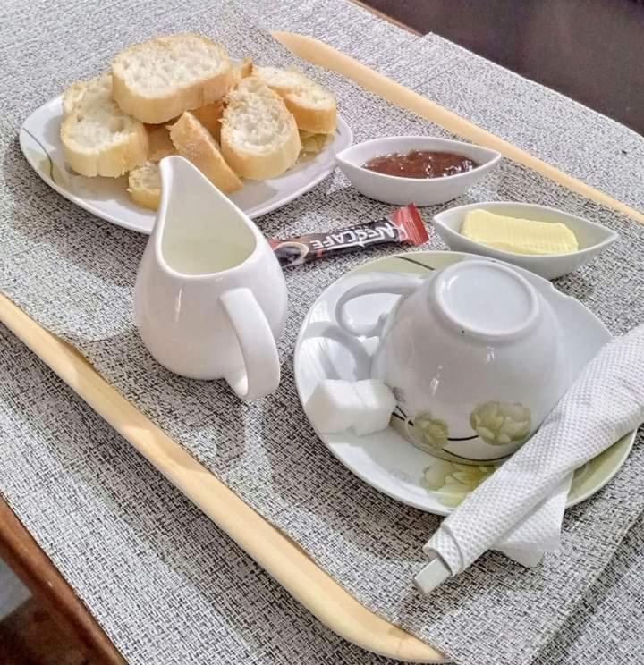 Akwa Guesthouse Котону Экстерьер фото