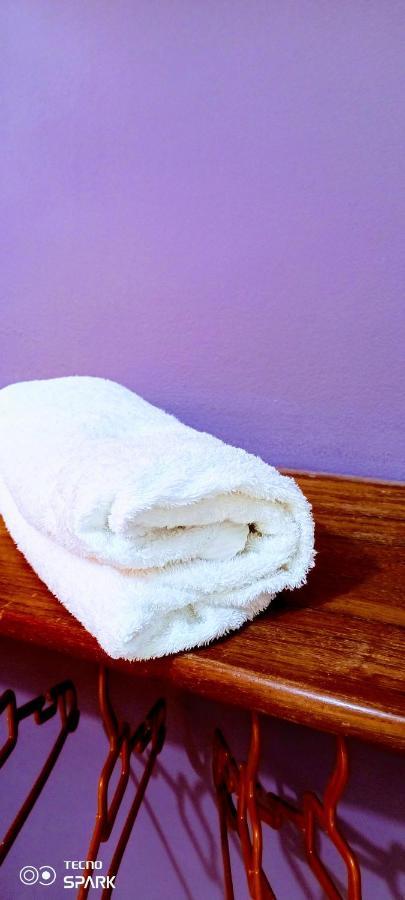 Akwa Guesthouse Котону Экстерьер фото